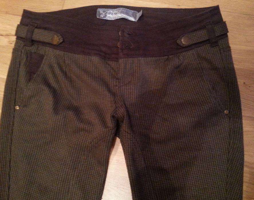 Spodnie Bershka r. 38 brązowe