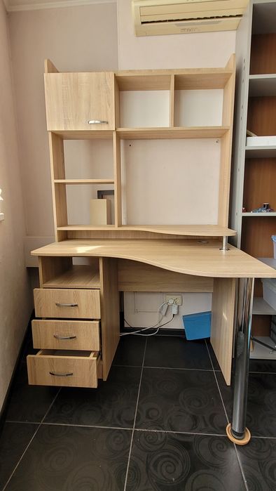 Угловой компьютерный стол, фабрика Тиса