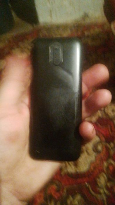 Продам мобільний телефон Nomi