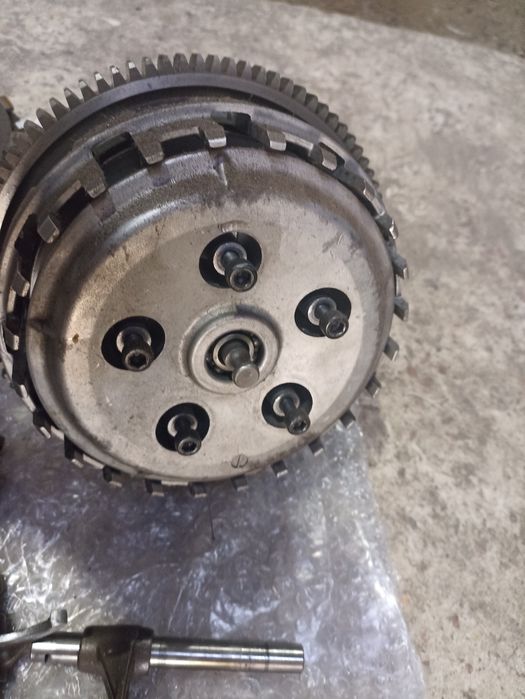 Кавасакі zzr 600 запчасті