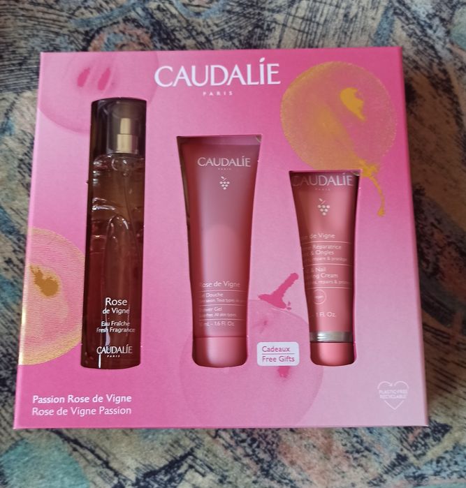 Подарункові набори Guess, Caudalie