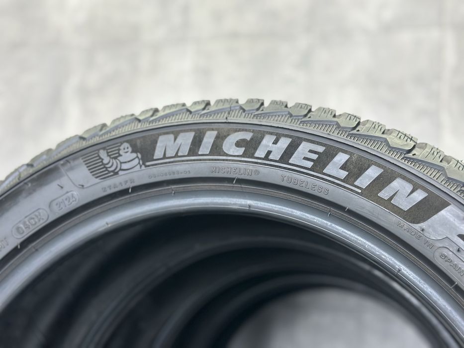 Нові зимові шини Michelin Pilot Alpin5 225/45 R18 95V XL