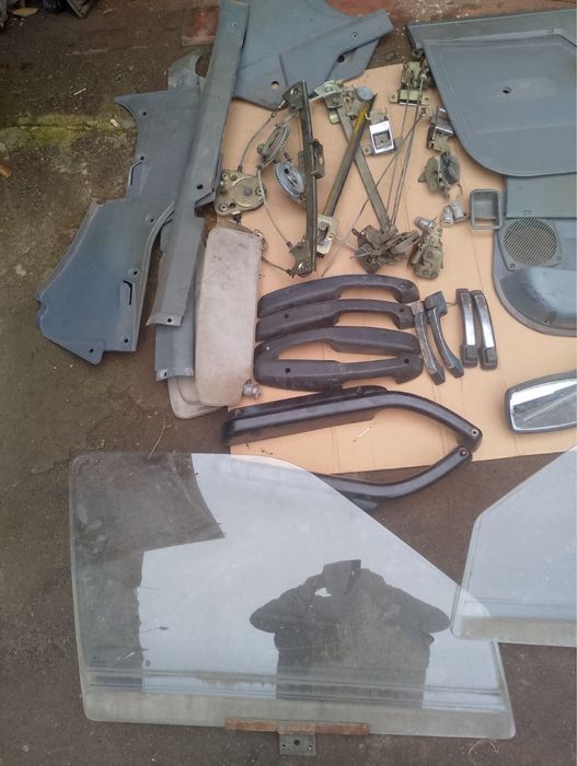 Иж 2717 2126 Ода передні склопідйомники карти дверей ручки замки