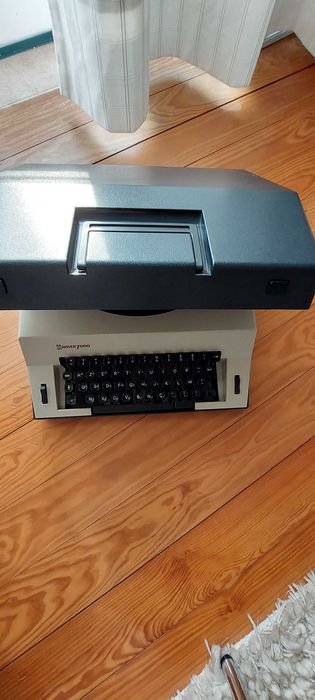 Maquina de escrever Rover