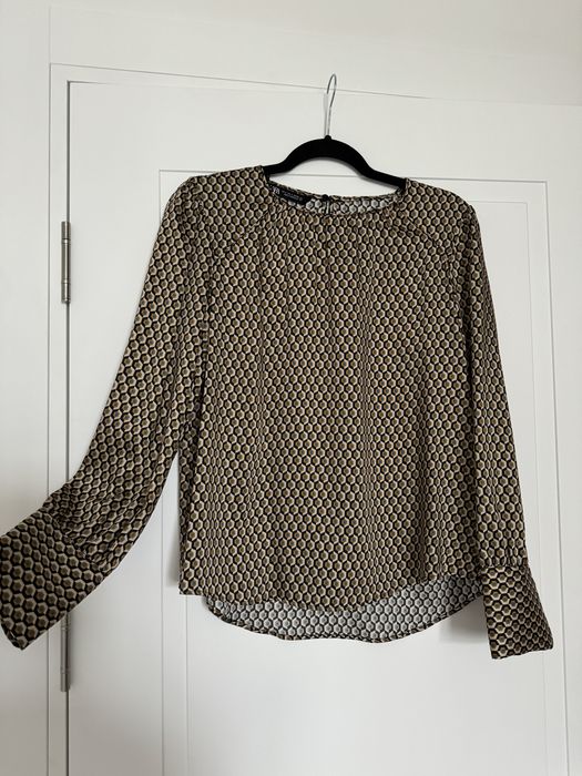 Блуза Zara нова атласна, р S