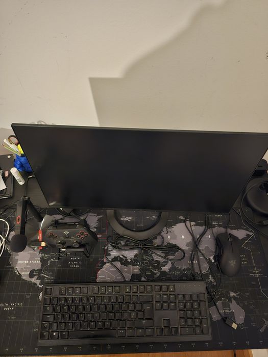 Monitor ASUS 75hz 24"+ periféricos