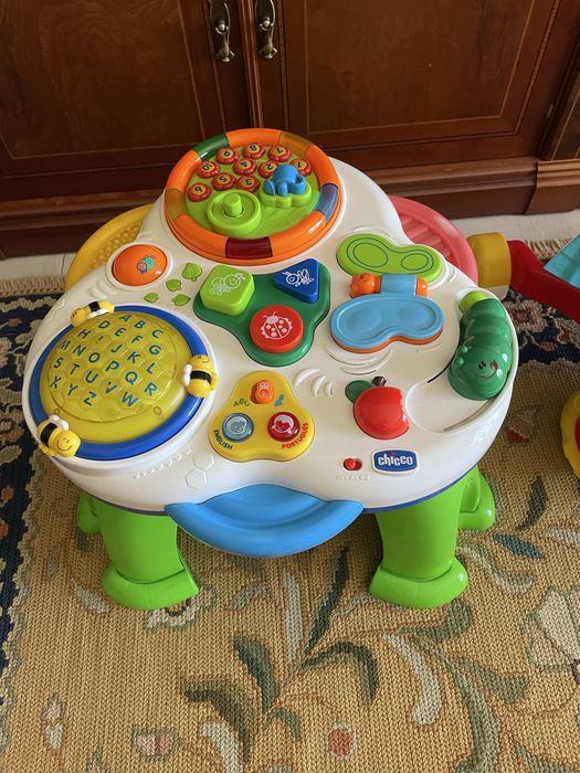 Mesa palavras Chicco Português e Inglês, Andarilho e mesa Noddy
