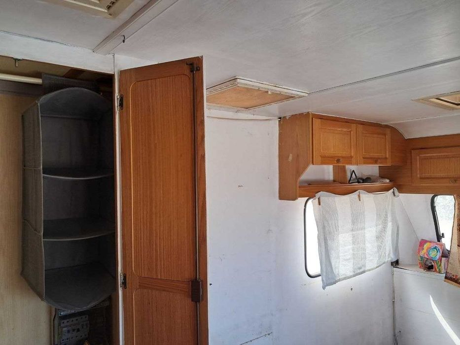 Caravana FENDT 6 m – Seca, acolhedora e pronta a habitar – 2400 €