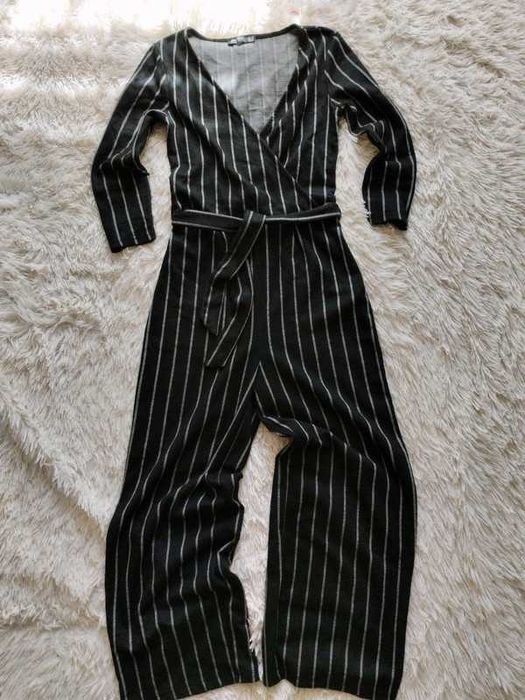 Kombinezon jednoczęściowy Bershka rozm XS