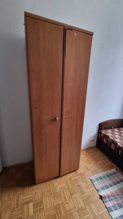 Oddam za darmo szafę i biurko