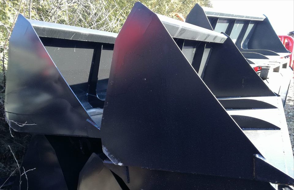 Łyżka 2m do ładowacza czołowego z dostawą na miejsce. ŁYCHA