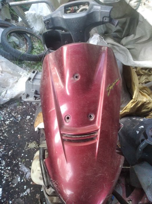 Продам запчастини на Сузукі сепію клюв,бочини,стоп, лижі, лючок