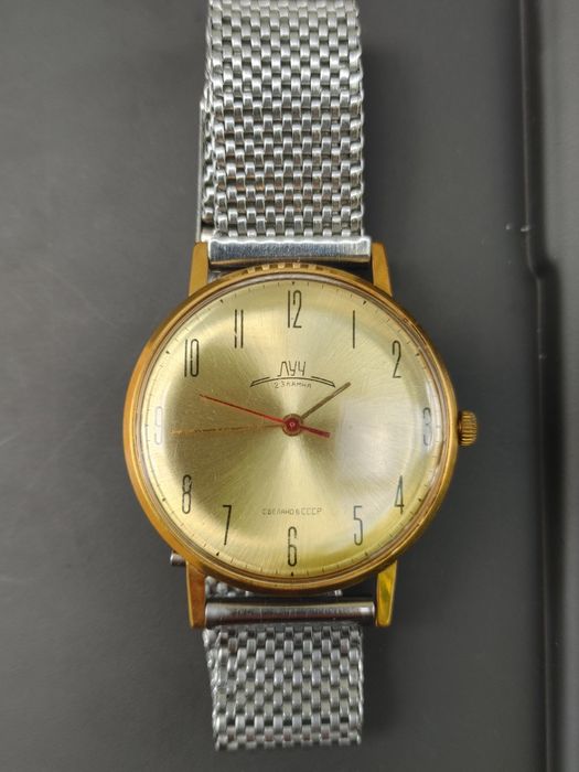 Позолочений наручний годинник позолоченные наручные часы Луч 2209 Au20