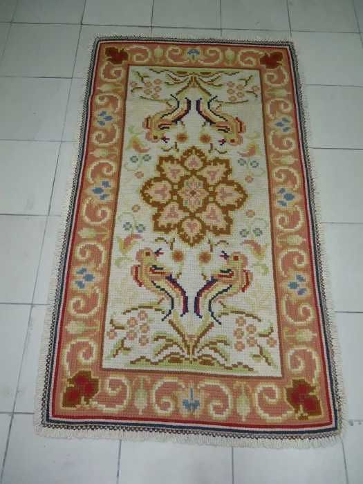 Tapete de Arraiolos em Lã – 1,50 x 0,87 m – Ponto Largo