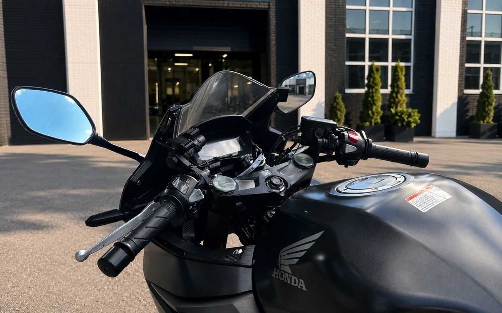 Honda CBR400R, 2022 рік, ABS