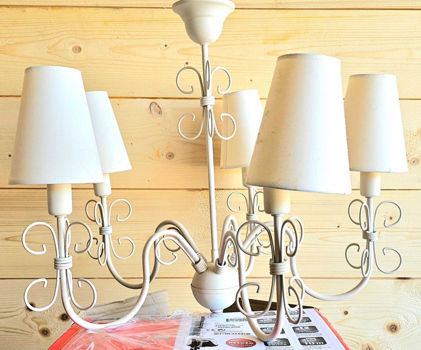 Lampa sufitoa 5 żarówek E 14.