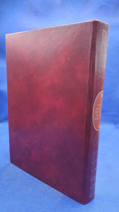 Livro - REF PA8 - Pequeno Dicionário de Autores de Lingua Portuguesa