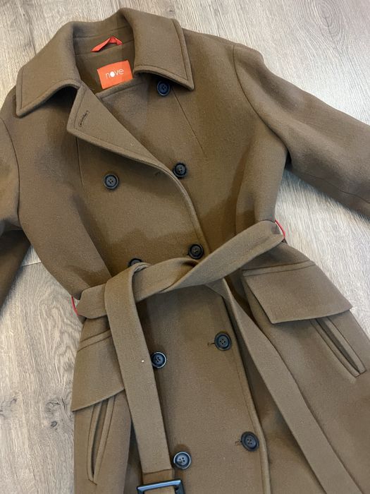 Пальто бренду NOVE