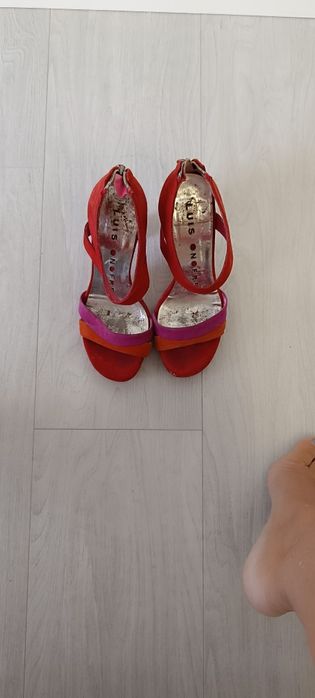 Sandálias Luís Onofre usadas tamanho 35