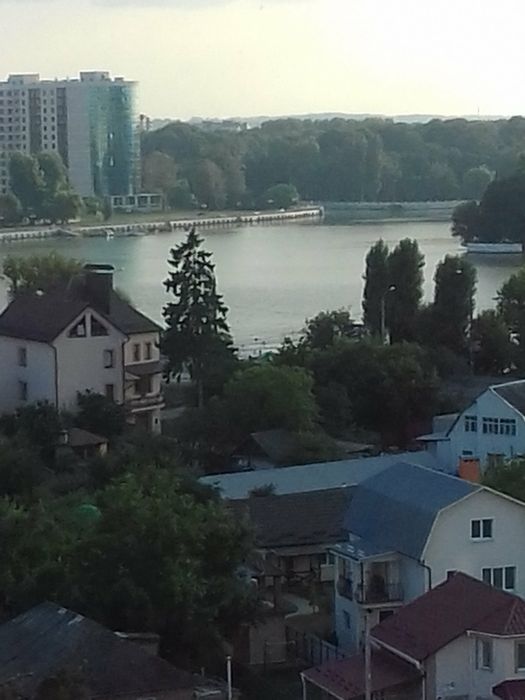 В ЕЛІТНОЙ Новобудові, центр,Зарічанська, 57/1.чек,можливо на 1 міс.