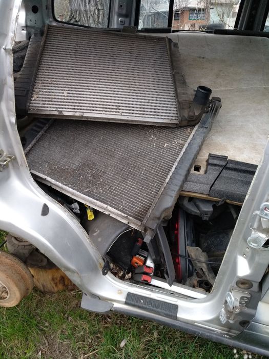 Jeep черокі  розборка