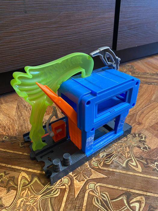 Hot wheels заправка