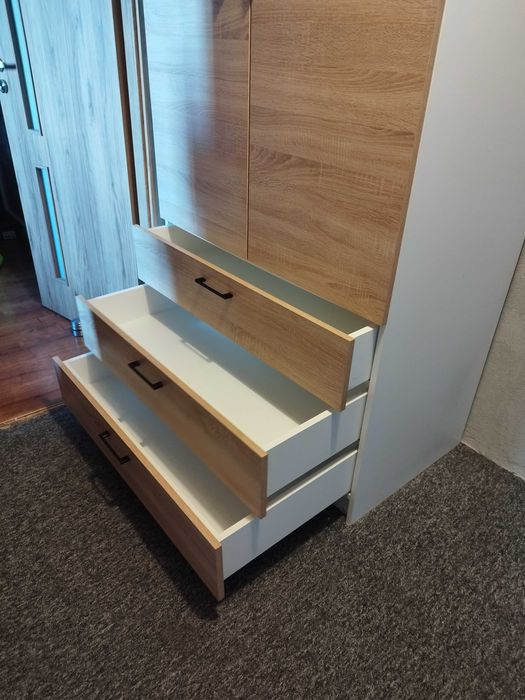 Szafa pojemna + szuflady