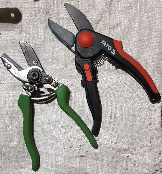 Продам  садовый секатор