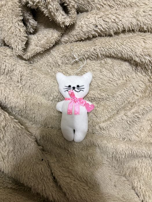 брелок ручної роботи з фетра котик