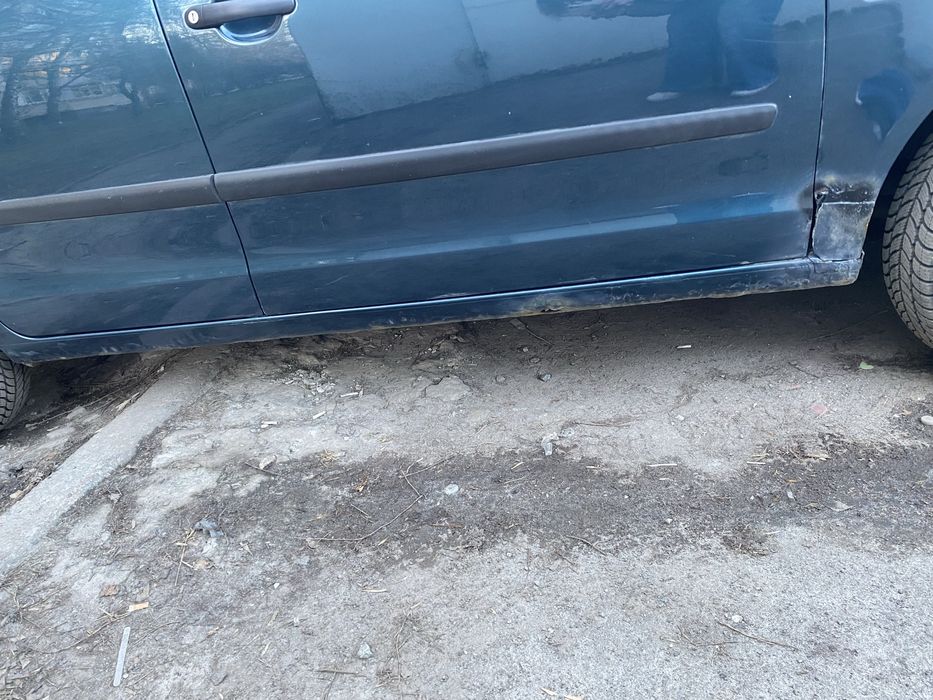 Авто Volkswagen Polo 2004