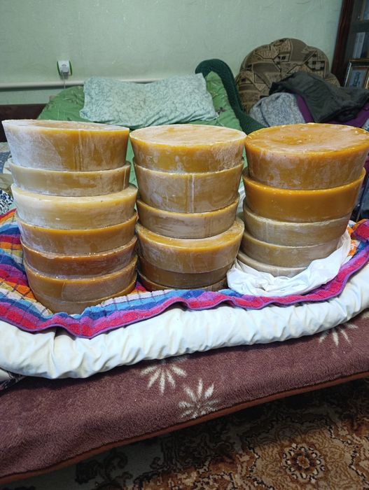 Продам бджолиний віск