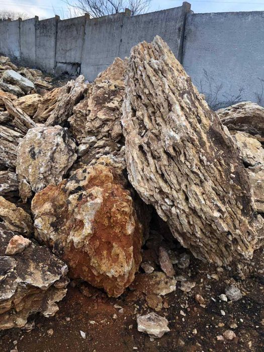 ./Пісок щебень відсів галька цемент. Композитна арматура. Пісок..//