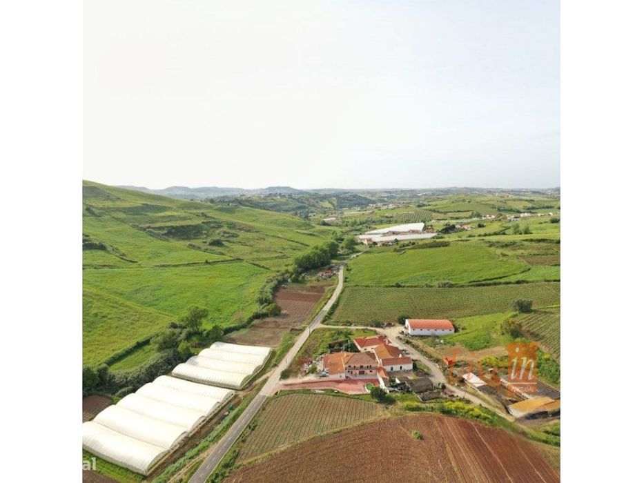Terreno à Venda em Enxara do Bispo