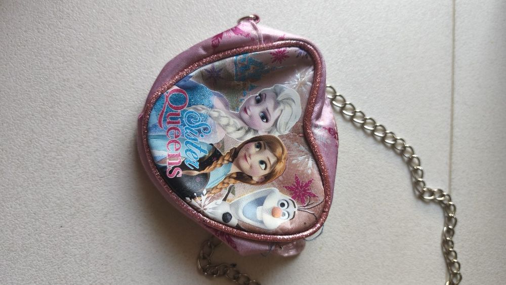 Vendo bolsas para meninas em ótimo estado