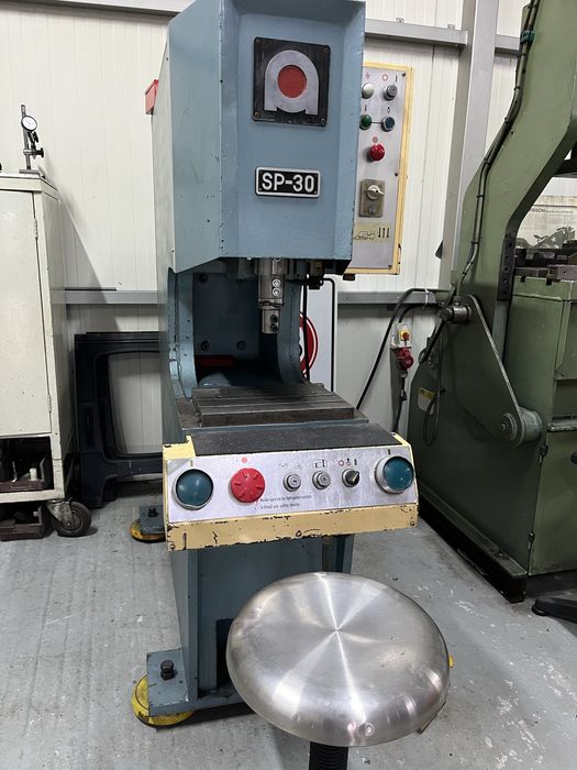 Prasa hydrauliczna Amada SP30