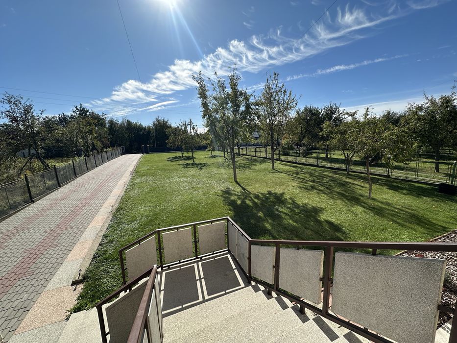 Терміновий продаж будинок з ремонтом все залишається ,ділянка 20 сотих