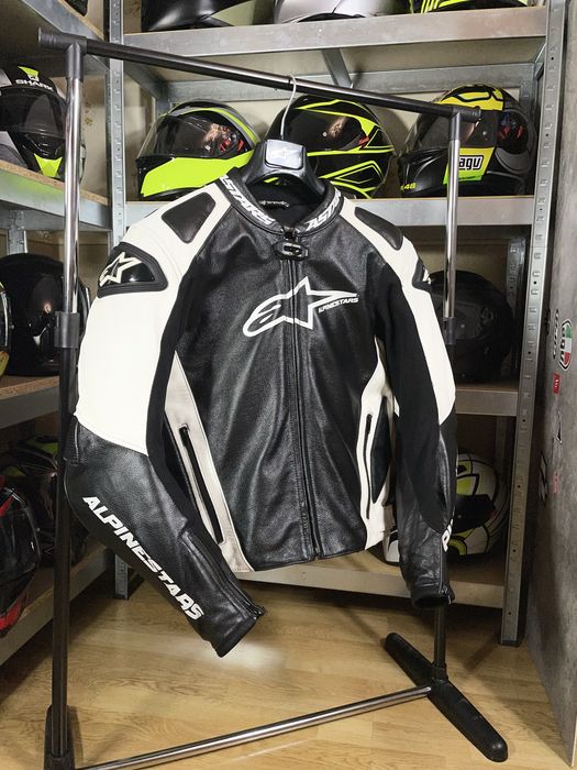 Мотокуртка Alpinestars Italy (Dainese Berik Bmw ProBiker Icon Ixs Fox)