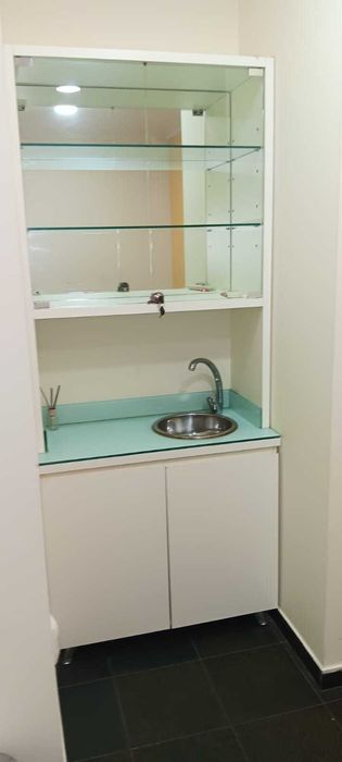 Movel para gabinete de estetica e cabeleireiro com ligação lavatorio e torneira, 210x90x40