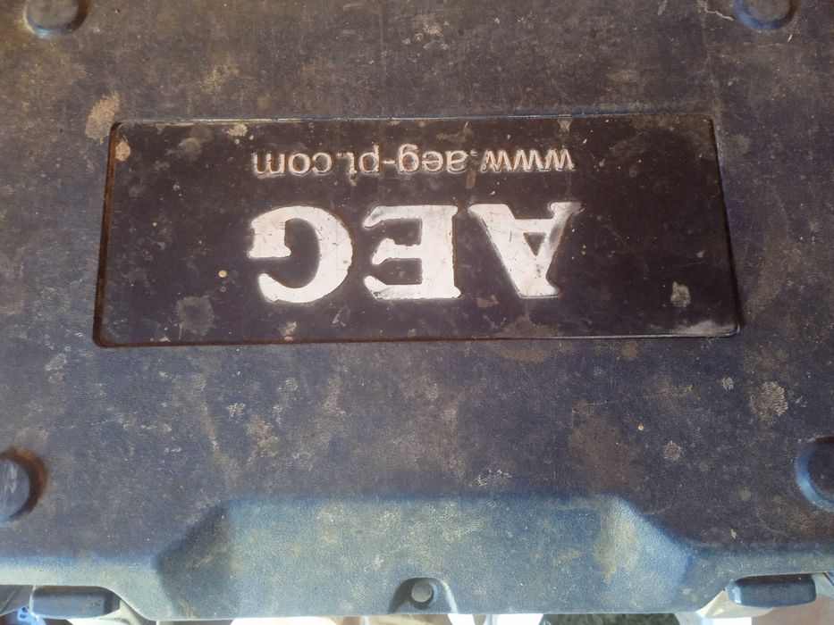 Акумуляторний шуруповерт AEG