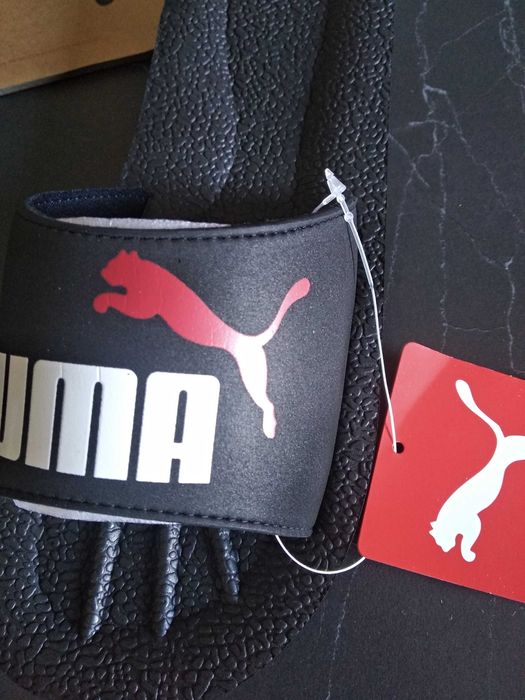 Нові шльопанці Puma