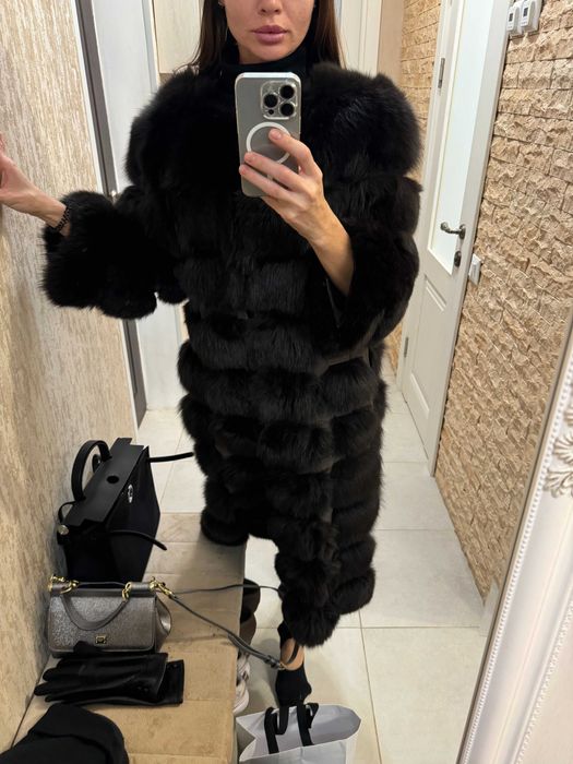 Продам Натуральну шубу песець (полушубок)