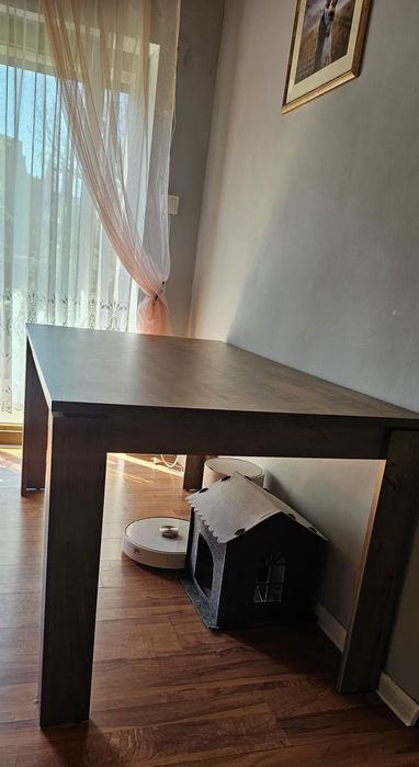 Stół do jadalni Dziki Dąb