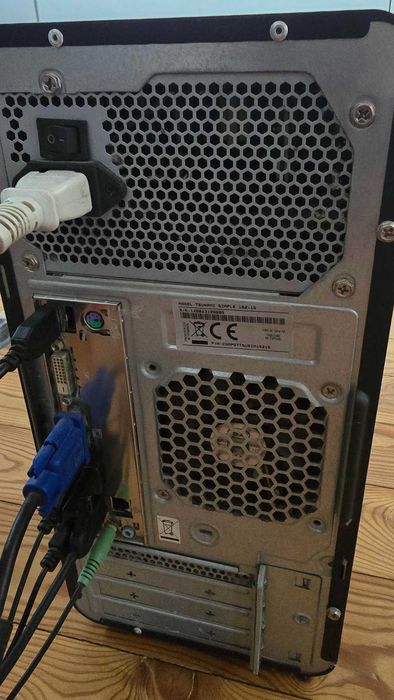 PC Desktop Fujitsu Intel Core i5-3470 6GB RAM c/ Monitor LG