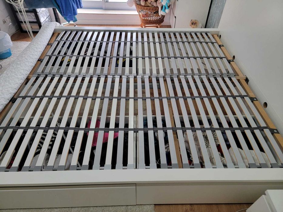 Cama branca ikea Malm 180x200