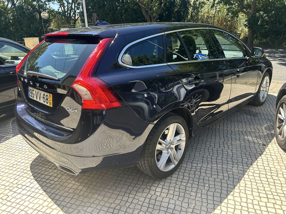 Volvo V60 Hybrid Diesel Plugin