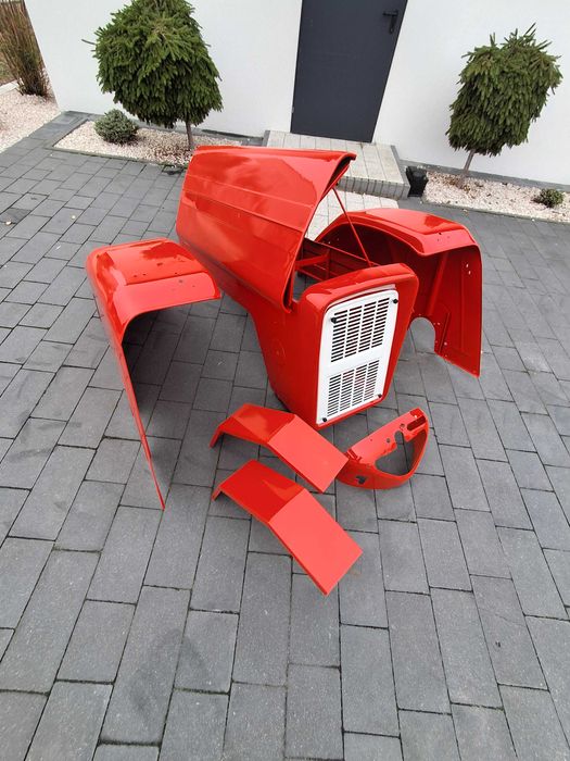 Maska Kabina błotnik ciągnikowa c360 c330 7dni -24h