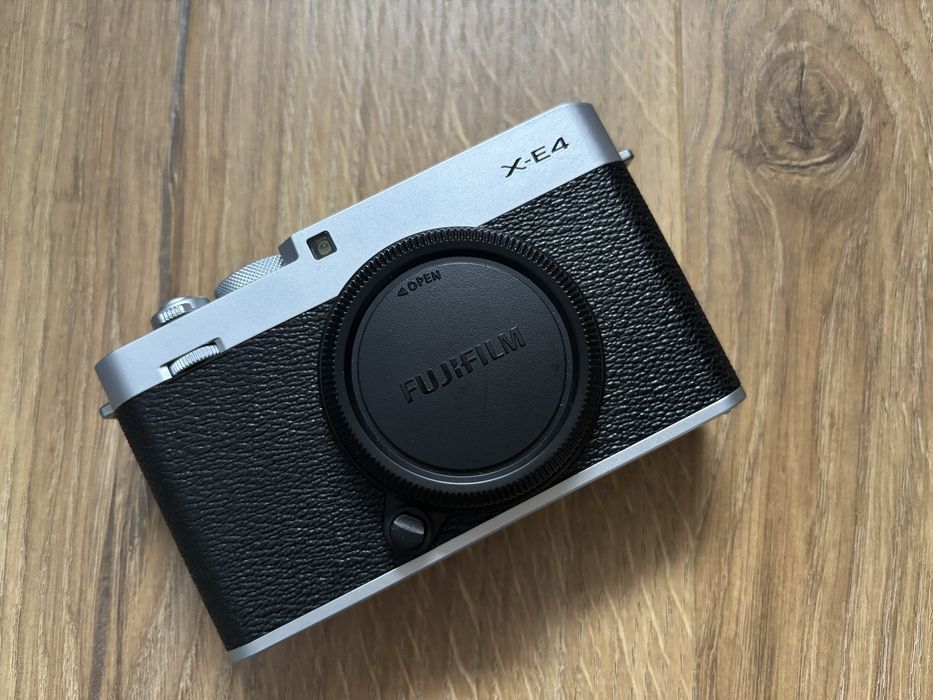 Fujifilm x-e4 piękny stan
