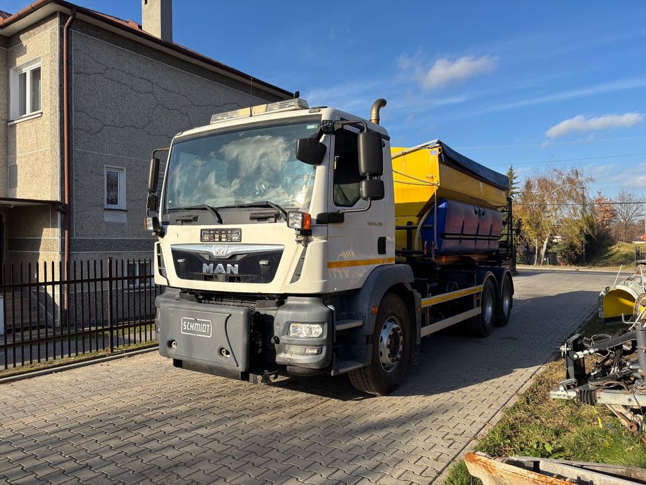 MAN TGM 26.290 6X4BB PIASKARKA SOLARKA pług schmidt  MAN TGM 26.290 6X4 BB piaskarka solarka schmidt 9m3 2015 euro6 pług