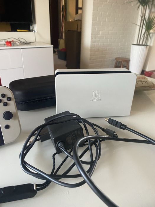 Nintendo switch oled kompletny zestaw +gry