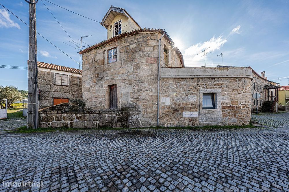 Moradia T4 para venda — Vila Franca da Serra, Guarda